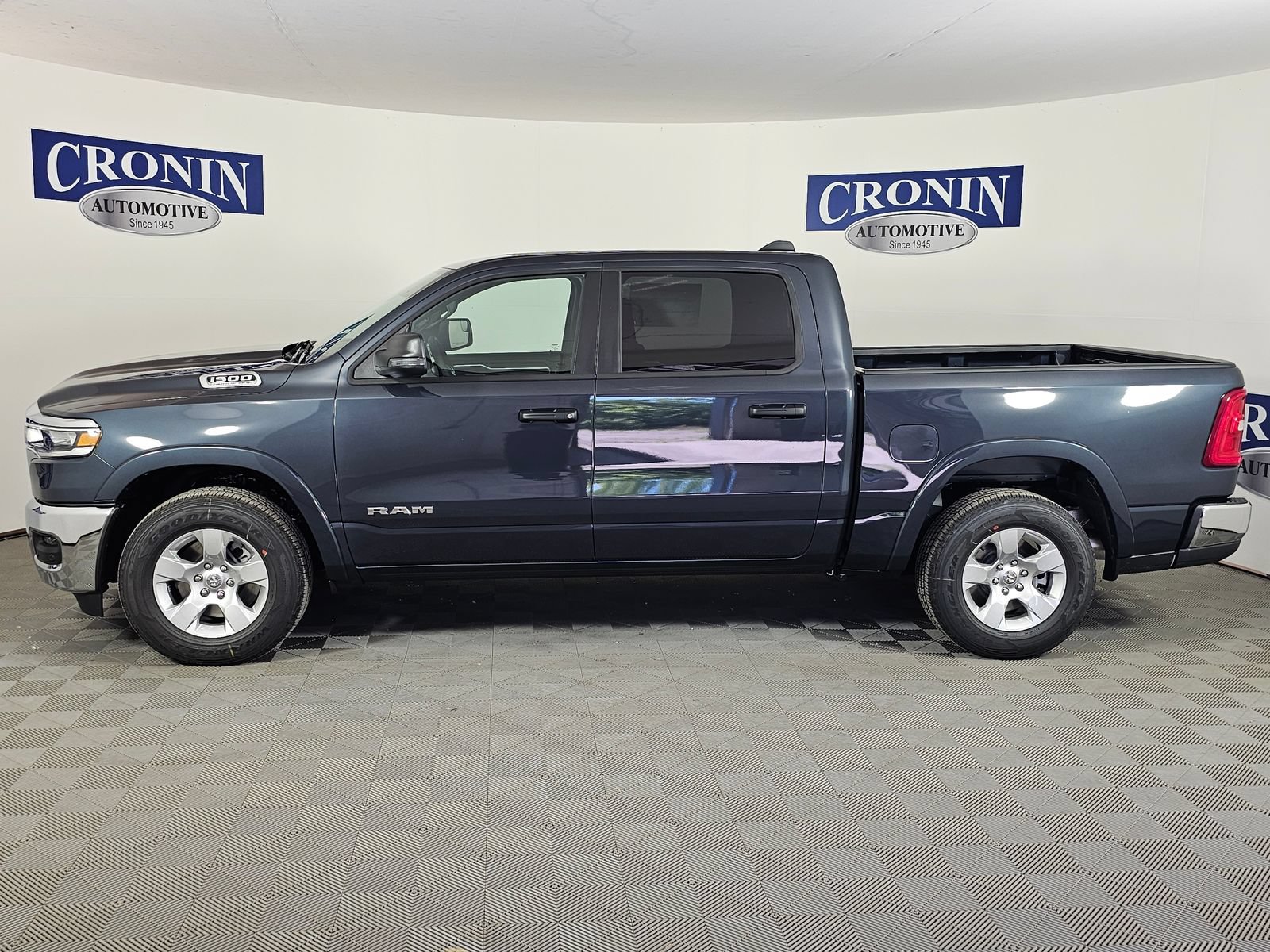 New 2026 RAM 1500 Big Horn AWD/4WD image 30