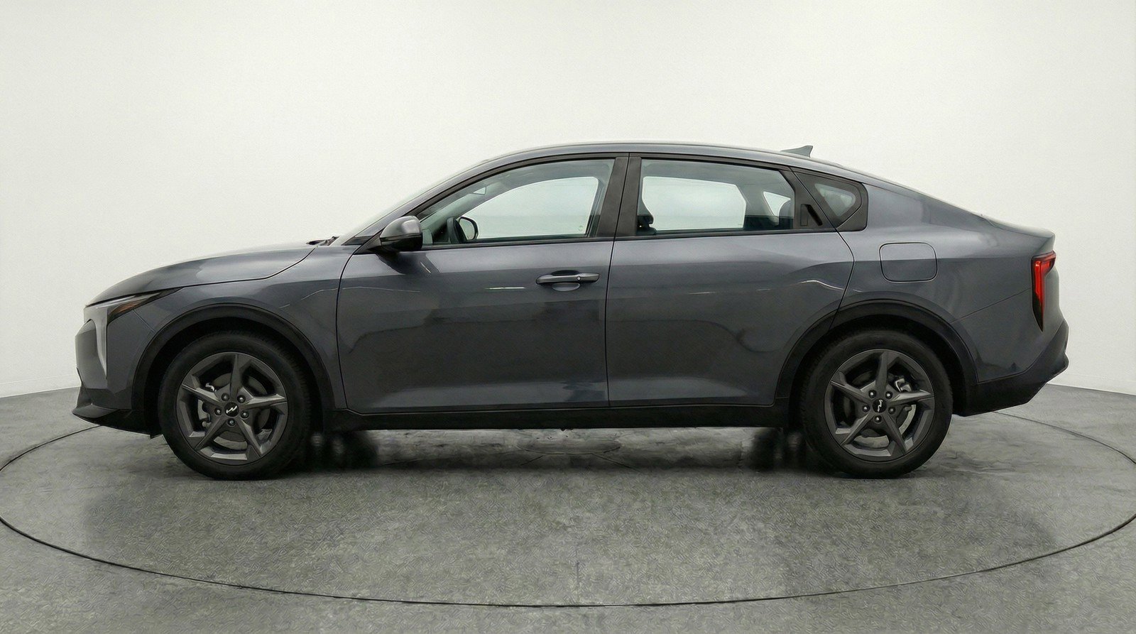 Used 2025 Kia K4 LXS FWD image 5