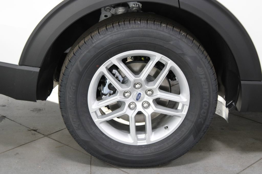 New 2026 Ford Explorer Active w/ Active Comfort Package image 12