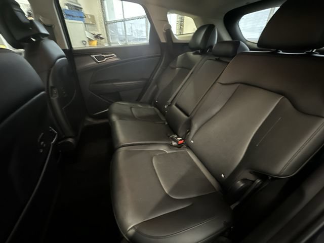 Used 2023 Kia Sportage EX FWD image 26