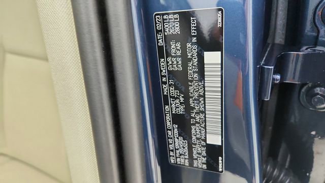 Used 2023 Volvo XC60 B5 Plus w/ Climate Package image 58
