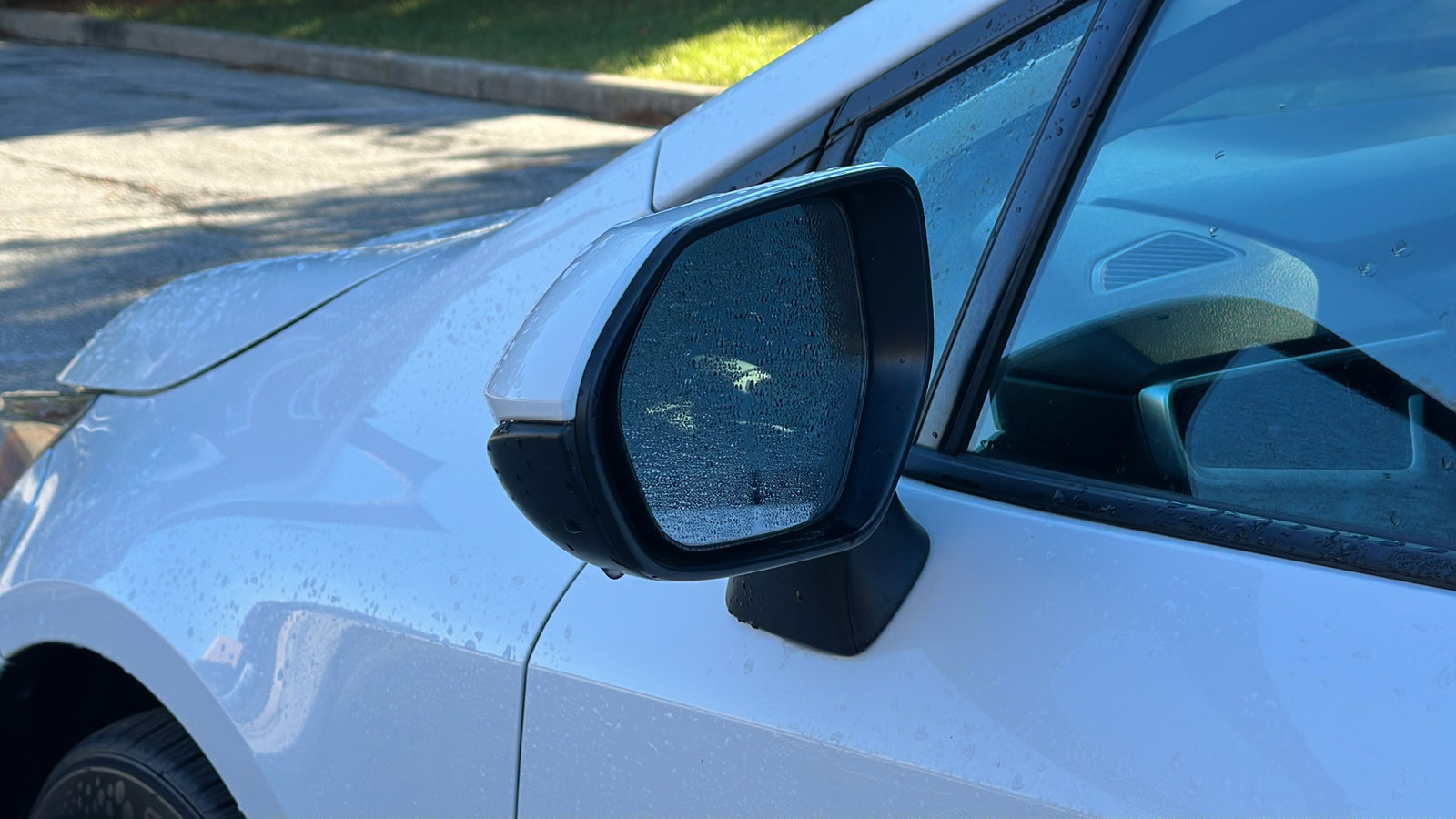 Used 2022 Toyota Corolla LE image 11