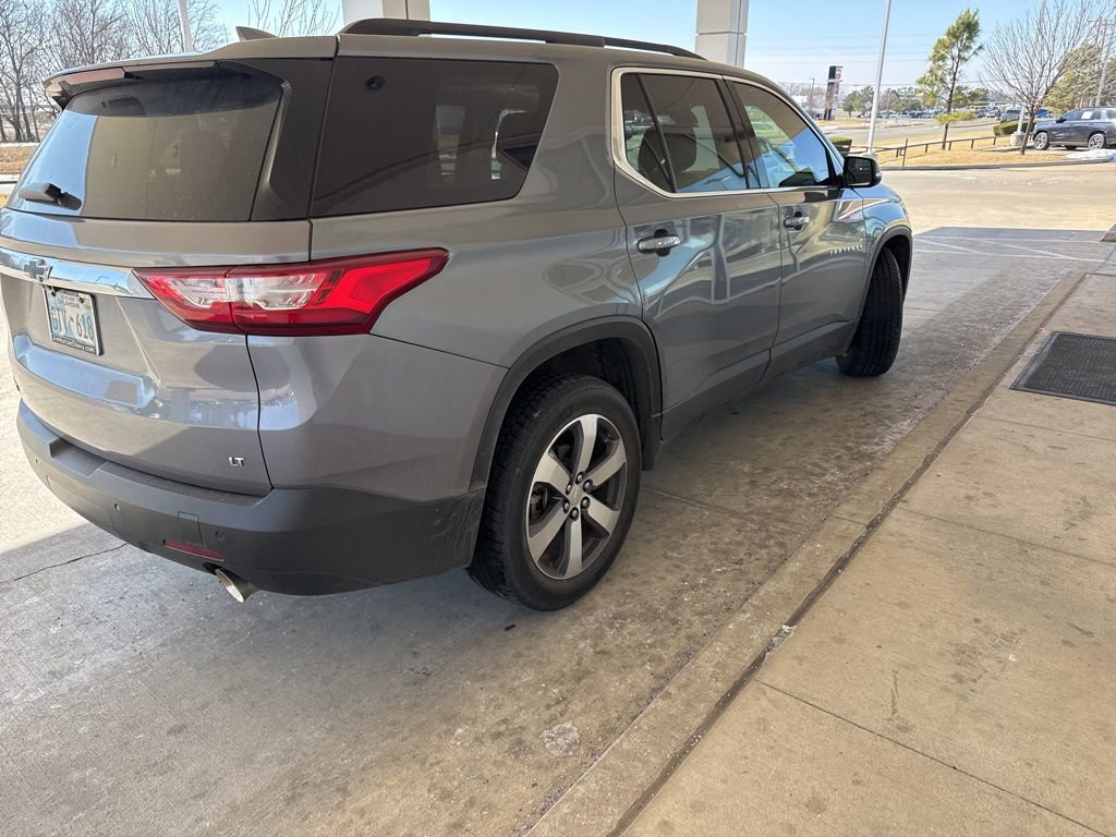Used 2019 Chevrolet Traverse LT w/ LT Premium Package image 4