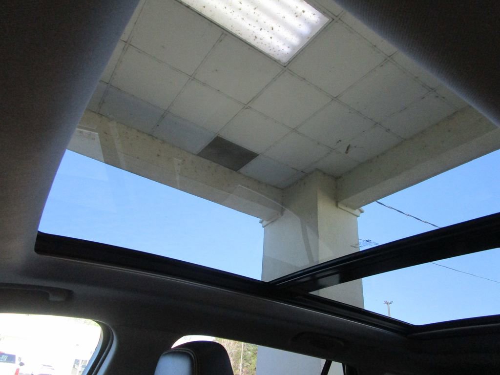 Used 2024 GMC Terrain AT4 image 39