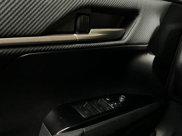 Used 2025 Toyota Camry SE FWD image 21