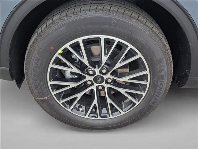 New 2026 Ford Escape SE FWD image 9