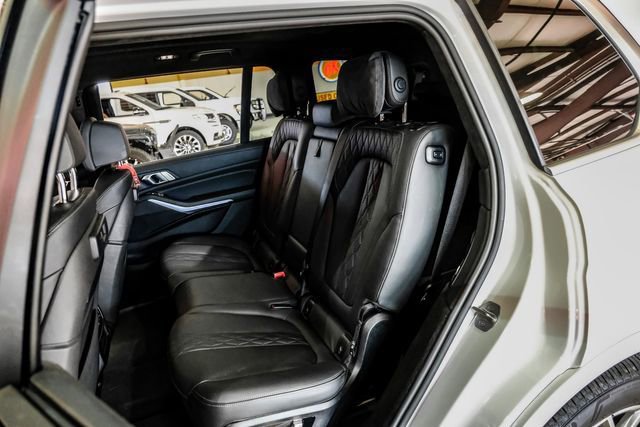 Used 2022 BMW X7 xDrive40i w/ Executive Package image 33