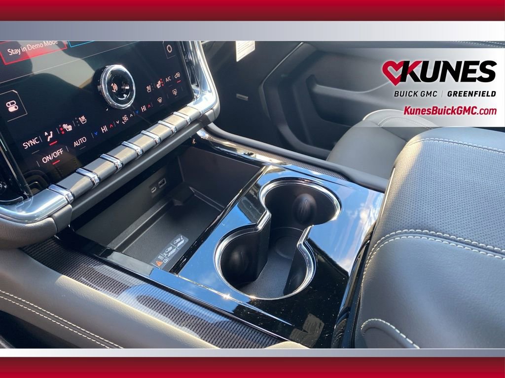 New 2026 GMC Yukon XL Elevation w/ Elevation Premium Package image 29