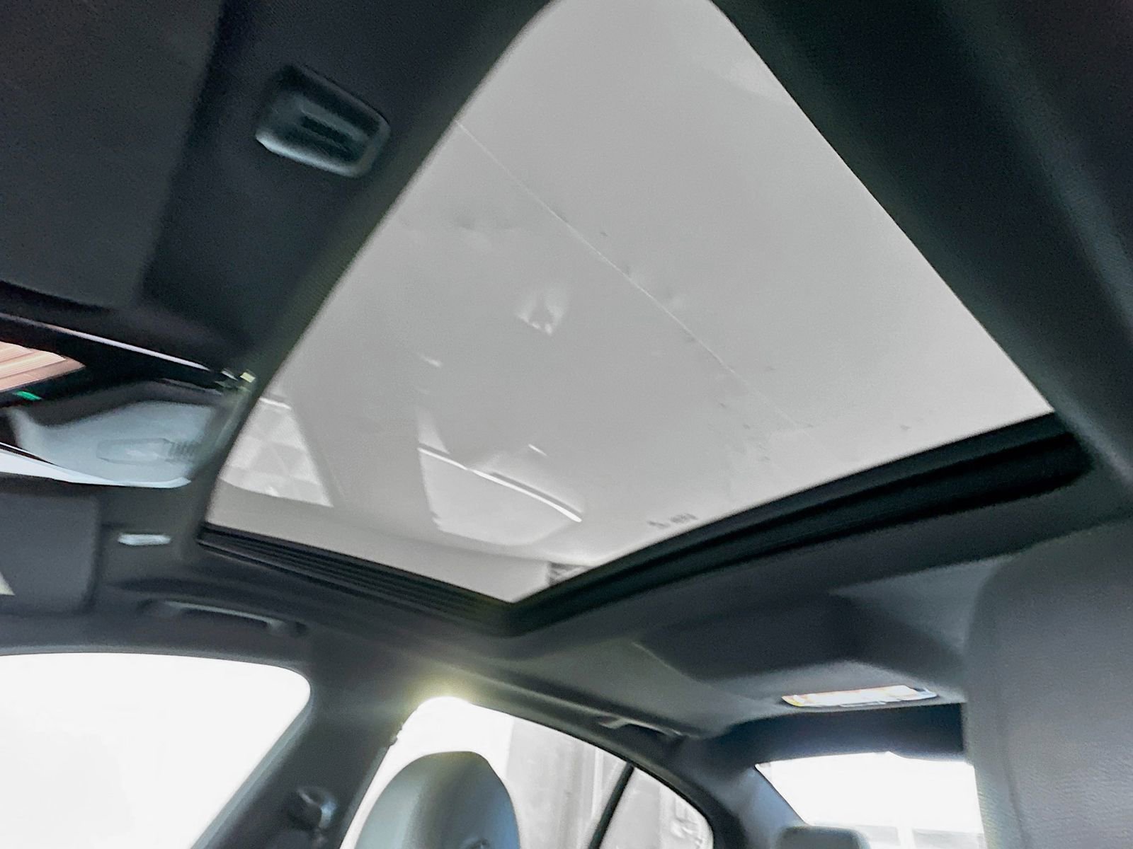 Used 2018 BMW 530i RWD image 22