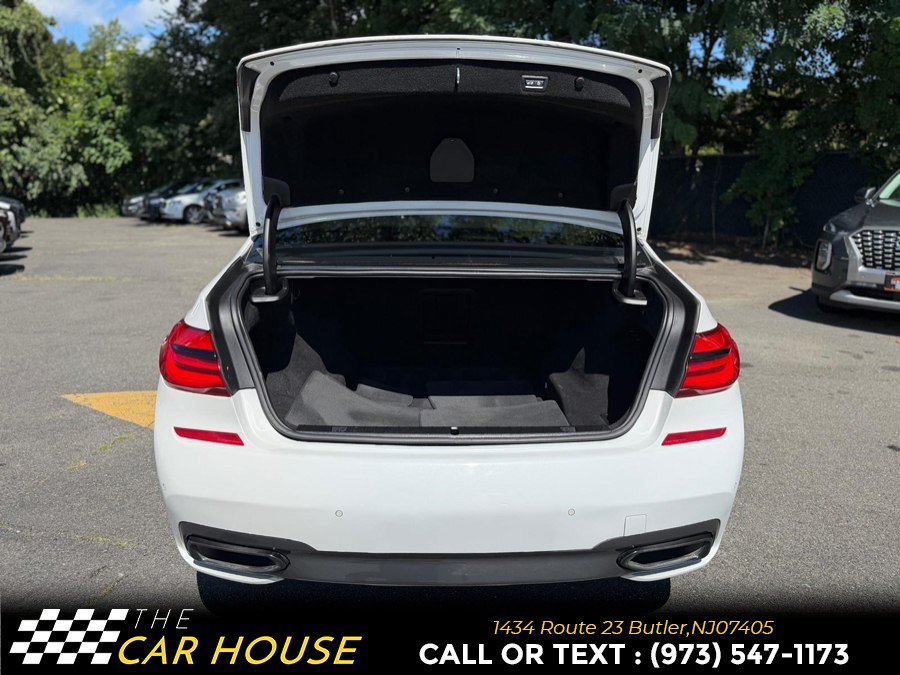 Used 2019 BMW 750i xDrive w/ Executive Package AWD/4WD image 20