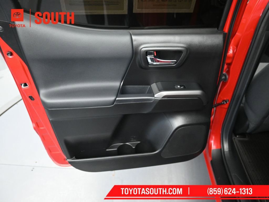 Used 2023 Toyota Tacoma TRD Sport image 25