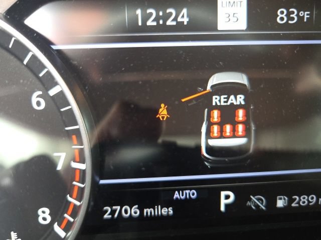 Used 2025 Nissan Pathfinder SL w/ SL Premium Package AWD/4WD image 16