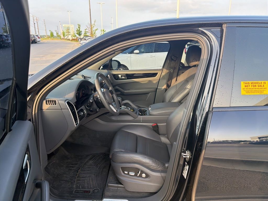 Used 2019 Porsche Cayenne AWD/4WD image 9