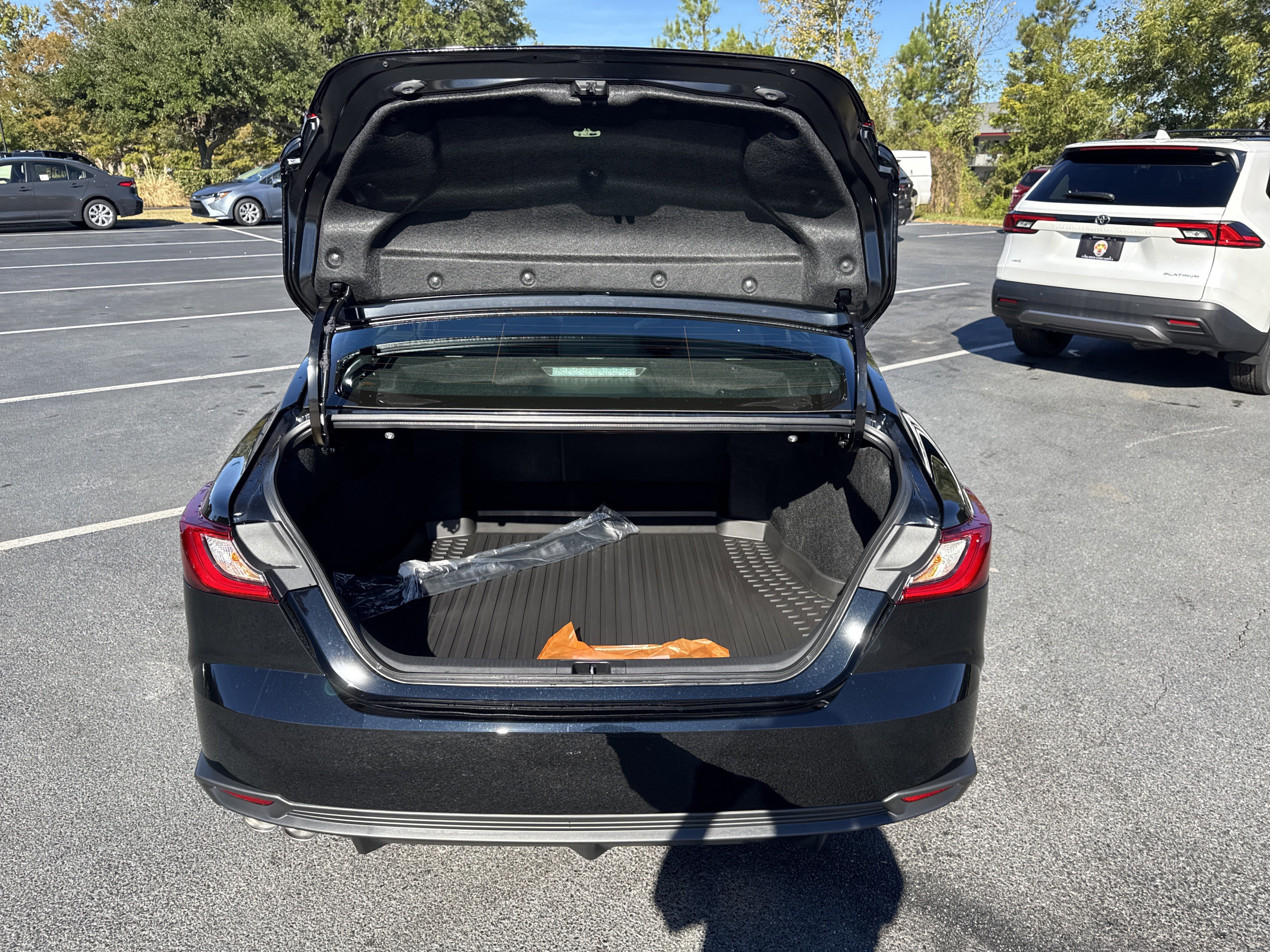 New 2026 Toyota Camry SE image 28