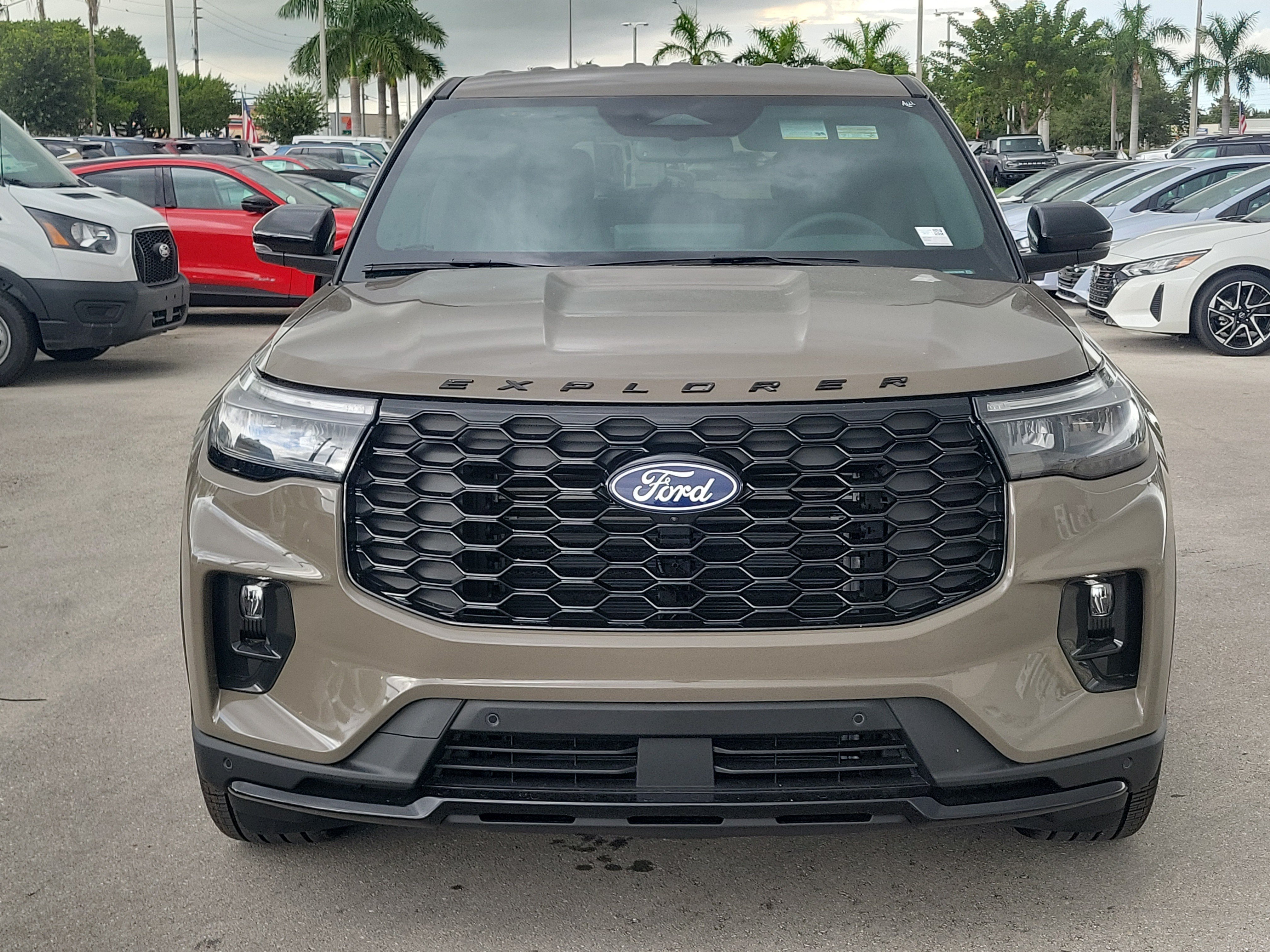 New 2027 Ford Explorer ST-Line w/ Premium Package RWD image 2