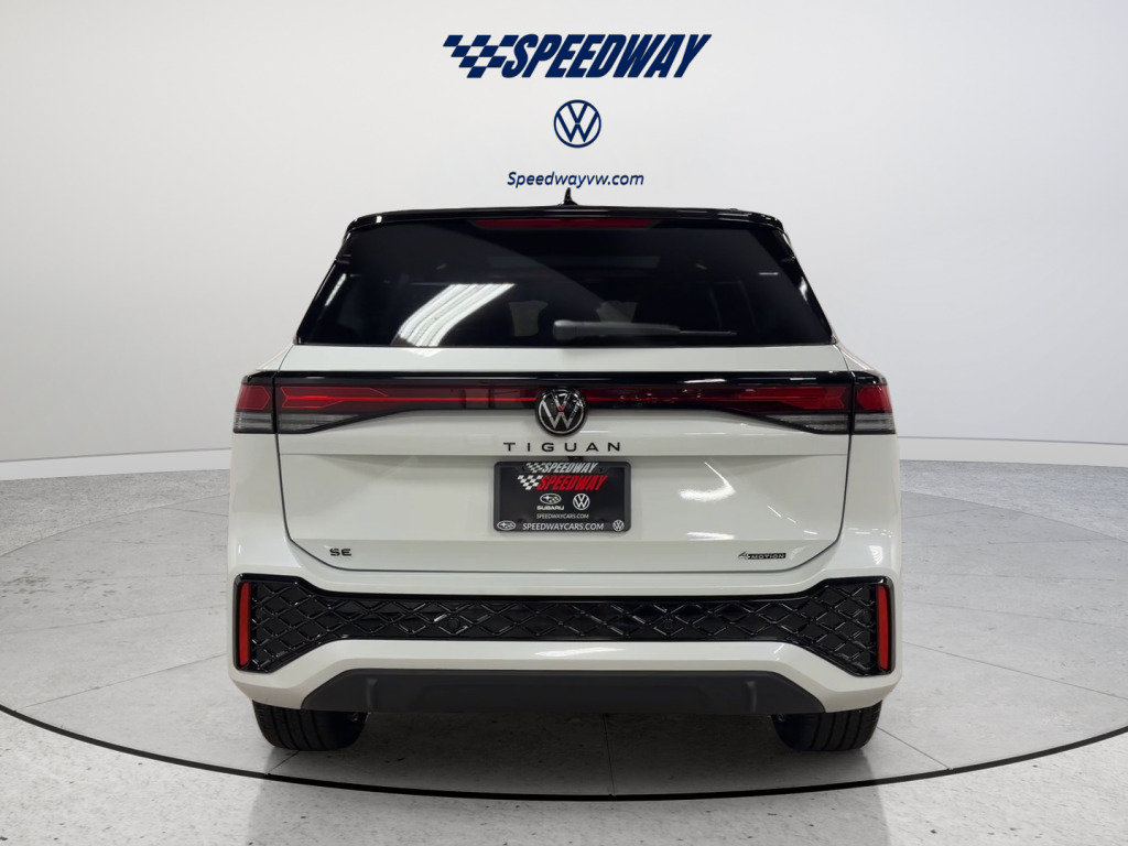 New 2026 Volkswagen Tiguan SE R-Line AWD/4WD image 7