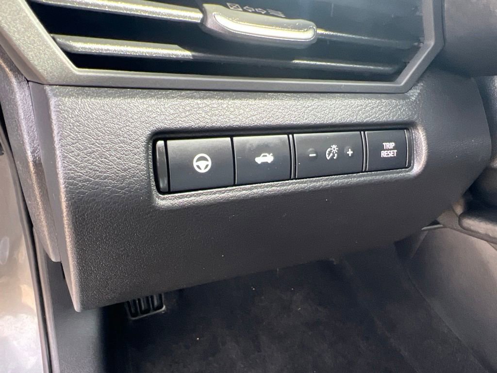 Used 2020 Nissan Altima 2.5 SV FWD image 50