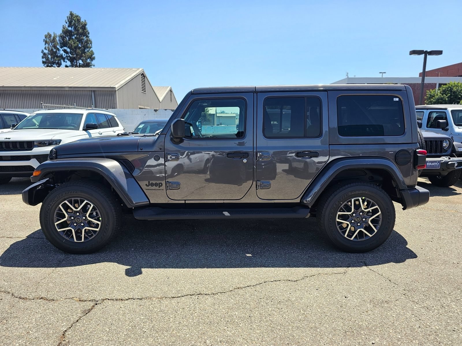 New 2026 Jeep Wrangler Unlimited Sahara w/ Safety Group AWD/4WD image 5