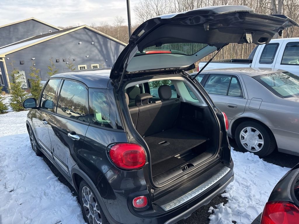 Used 2014 FIAT 500L Trekking w/ Popular Equipment Group image 29