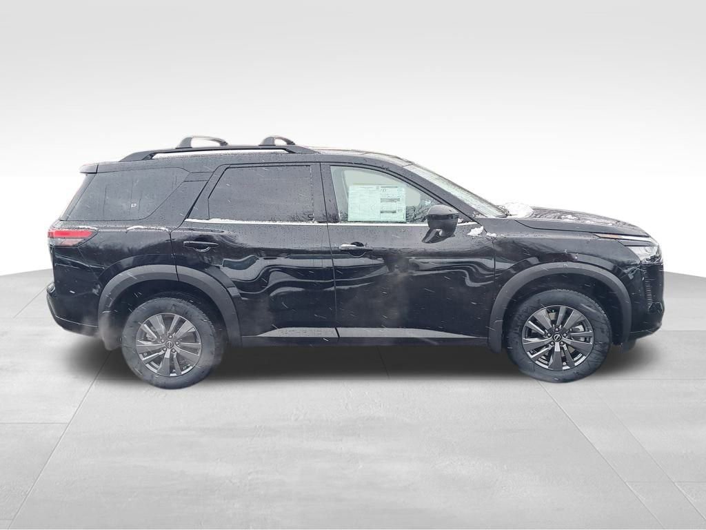 New 2026 Nissan Pathfinder SV image 7