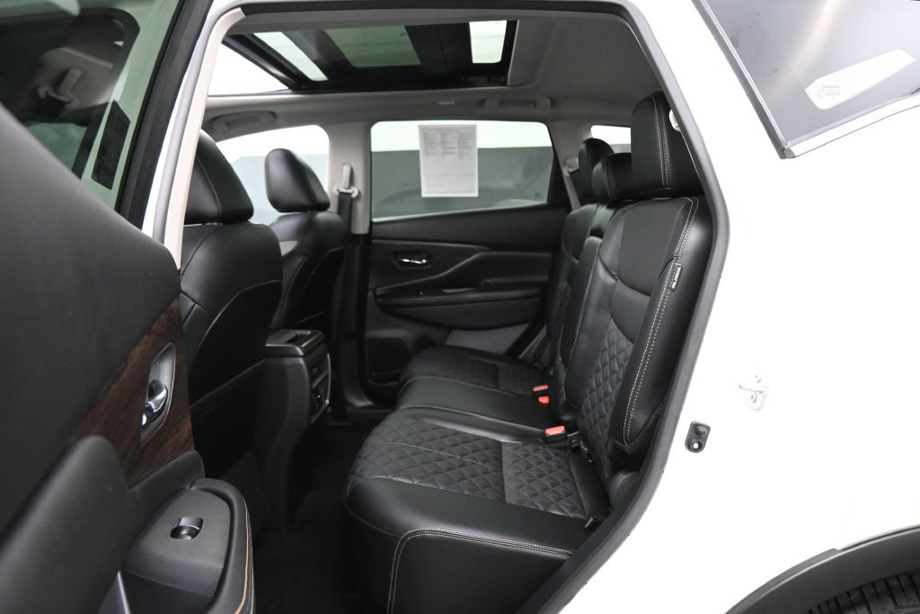 Used 2024 Nissan Murano Platinum w/ Cargo Package FWD image 19