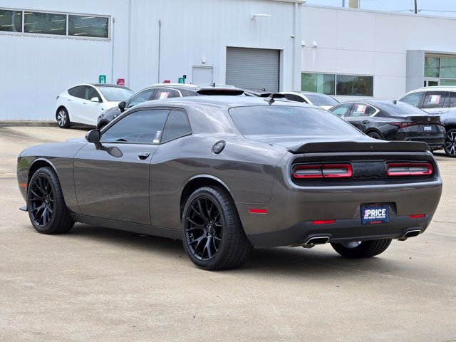 Used 2020 Dodge Challenger SXT w/ Blacktop Package image 7