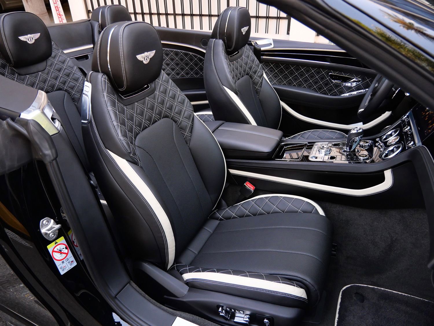 Used 2023 Bentley Continental GT Speed image 28