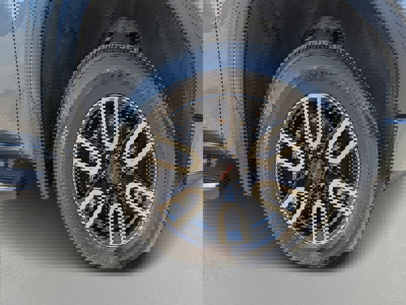 Used 2021 GMC Sierra 1500 AT4 w/ AT4 Premium Package image 9