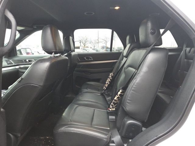 Used 2019 Ford Explorer XLT w/ Equipment Group 202A image 19