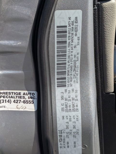 Used 2017 Jeep Cherokee Latitude w/ Safety/Convenience Group image 31