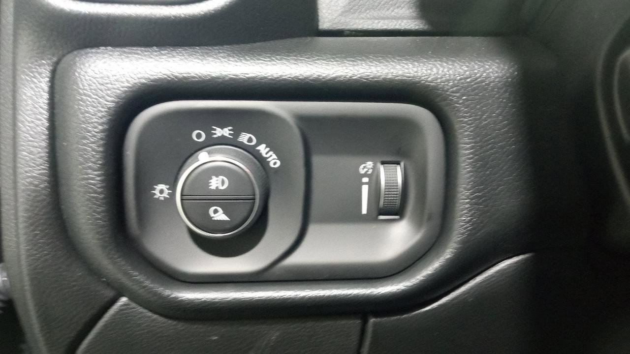 New 2026 RAM 2500 Tradesman AWD/4WD image 13