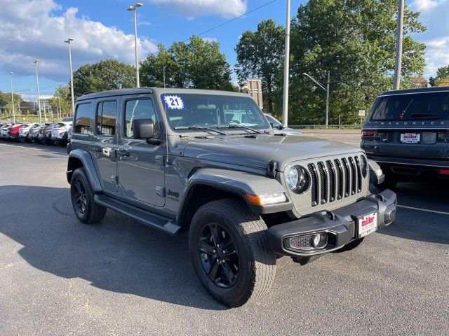 Used 2021 Jeep Wrangler Unlimited Sahara image 2