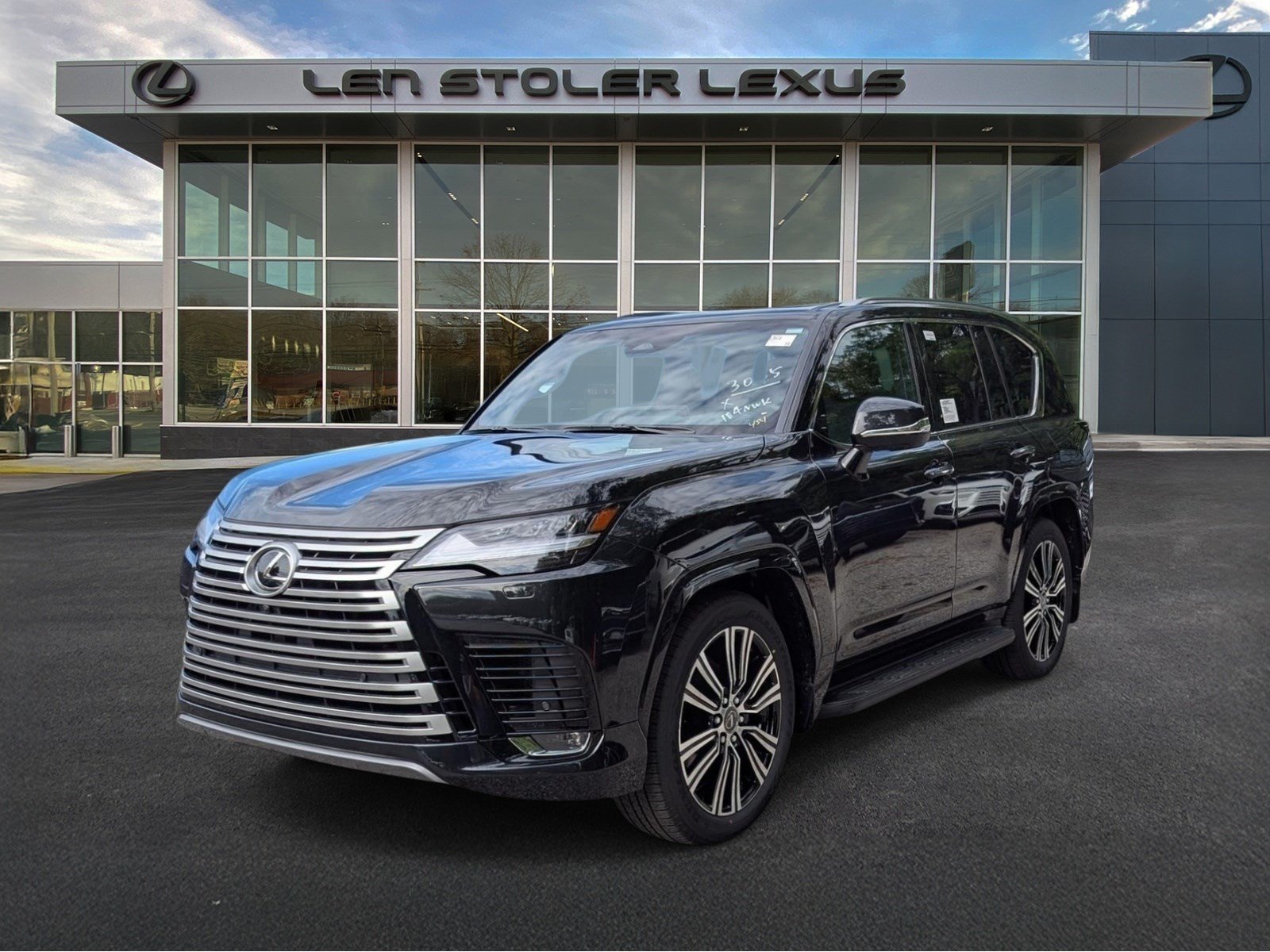 New 2026 Lexus LX 600 4WD w/ Accessory Package (2T) image 4