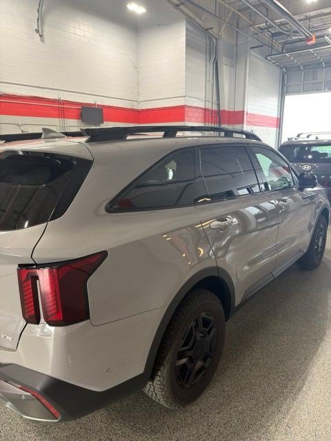 Used 2025 Kia Sorento SX Prestige AWD/4WD image 5