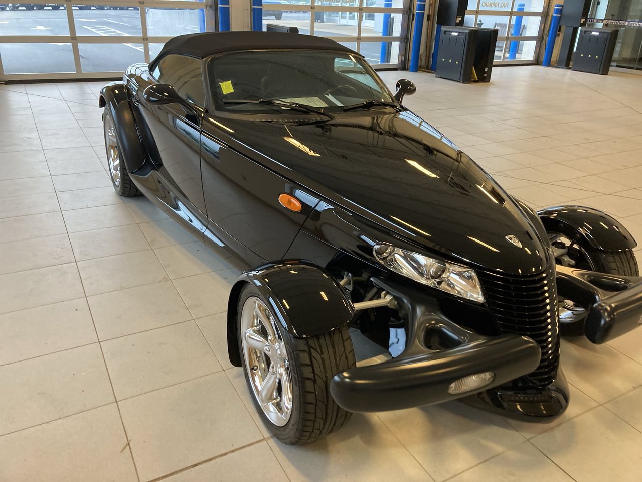 Used 2000 Plymouth Prowler RWD image 1