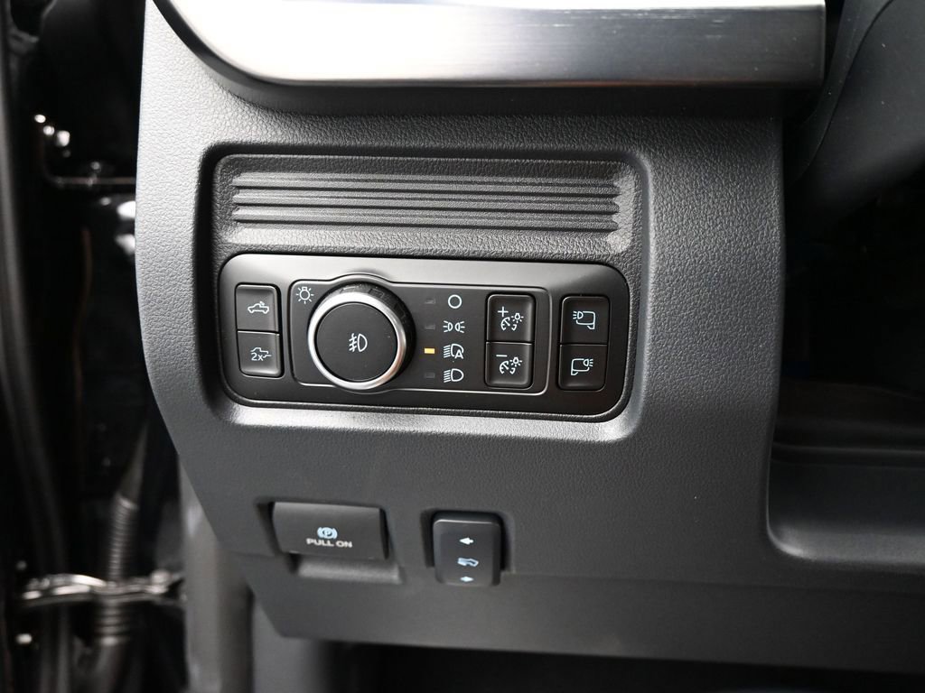 New 2025 Ford F250 Lariat w/ Lariat Ultimate Package image 15