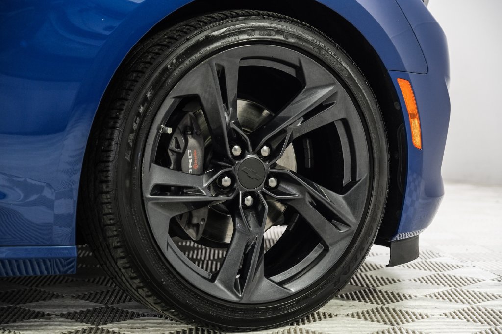 Used 2020 Chevrolet Camaro LT RWD image 53
