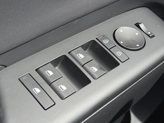 New 2026 Hyundai Kona SEL Premium AWD/4WD image 31