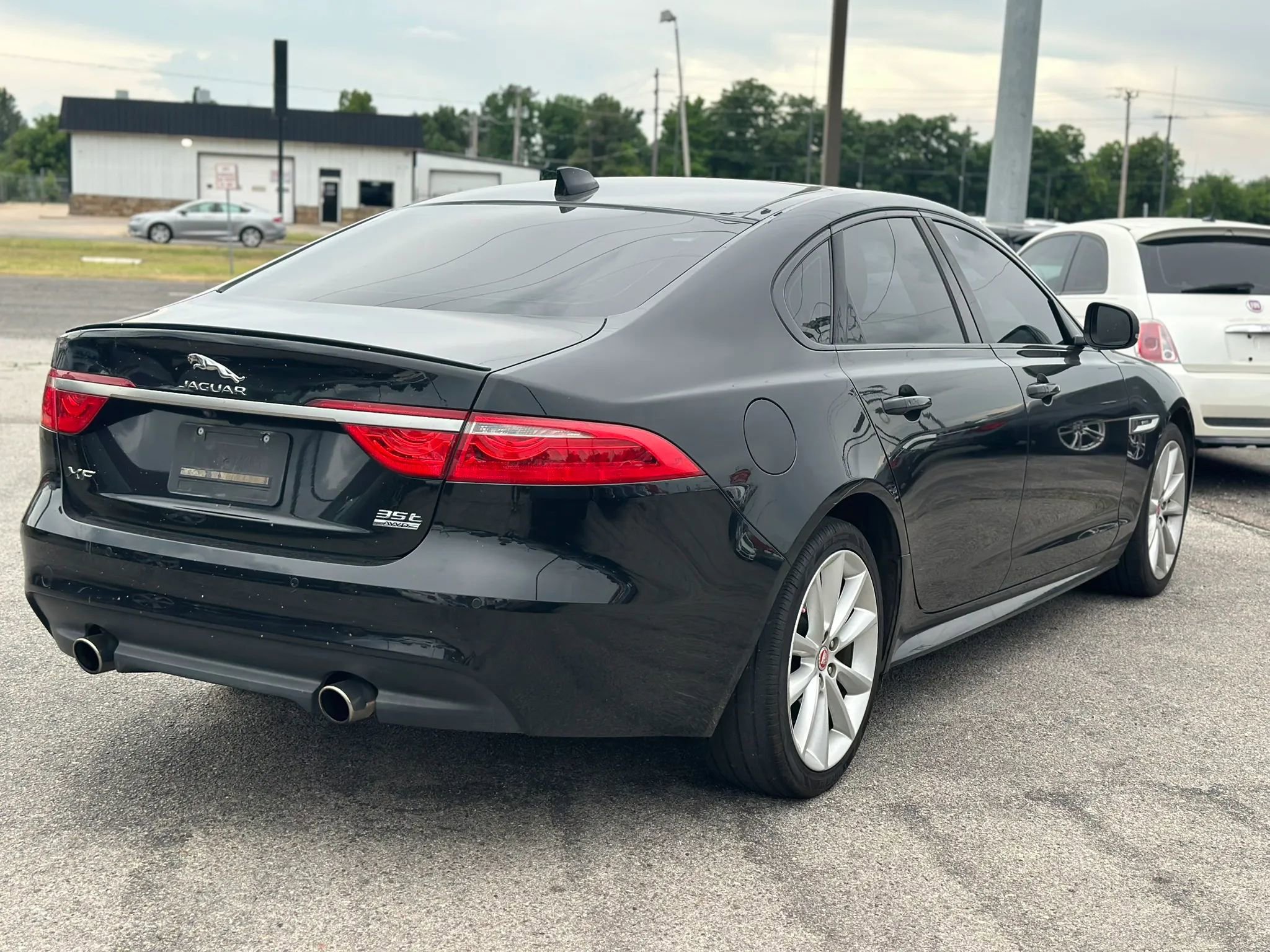 Used 2017 Jaguar XF R-Sport AWD/4WD image 6