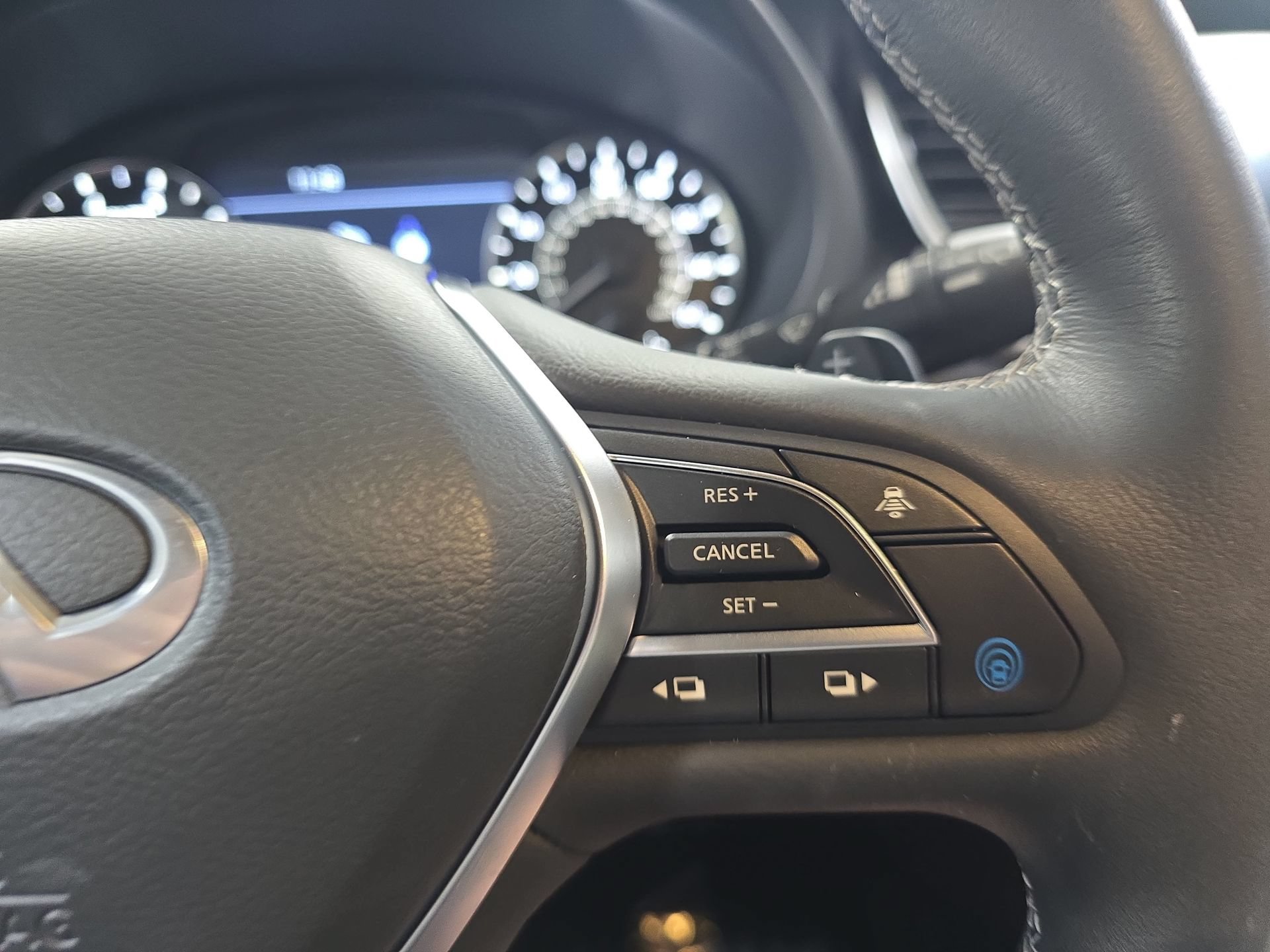 Used 2025 INFINITI QX55 Essential AWD/4WD image 18