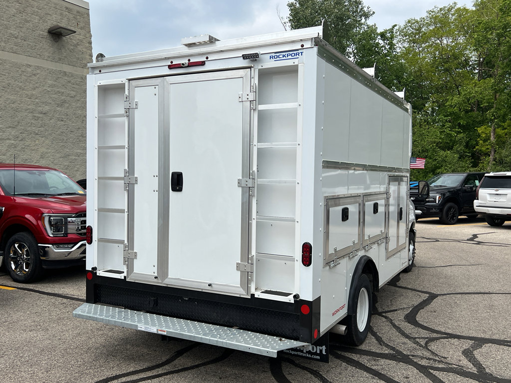 New 2026 Ford E-450 and Econoline 450 Super Duty w/ Power Equipment Group image 4