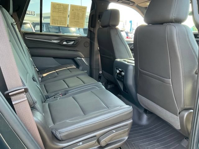 Used 2022 GMC Yukon Denali w/ Denali Premium Package AWD/4WD image 22