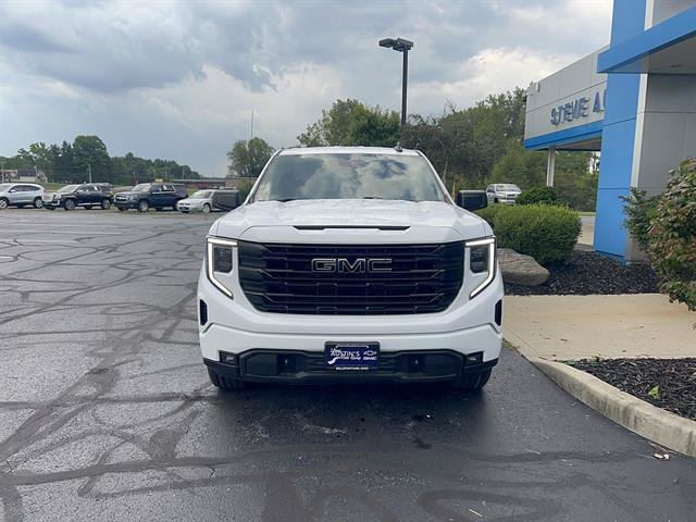 Used 2023 GMC Sierra 1500 Elevation AWD/4WD image 2