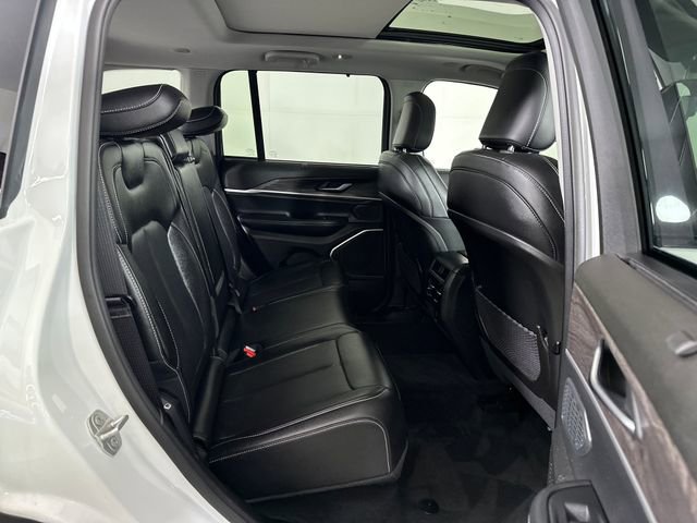 Used 2023 Jeep Grand Cherokee 4WD 4xe w/ Luxury Tech Group II image 27