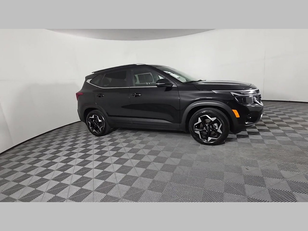 Used 2025 Kia Seltos EX w/ EX Sunroof Package FWD image 38
