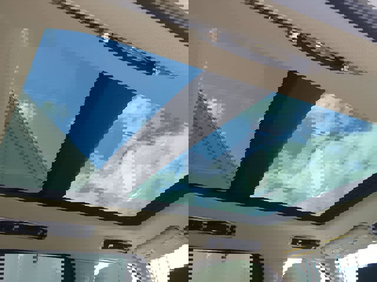 Used 2024 Land Rover Range Rover Autobiography image 22