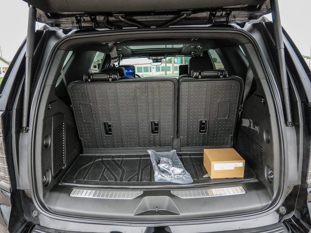 New 2026 Chevrolet Tahoe Premier AWD/4WD image 11