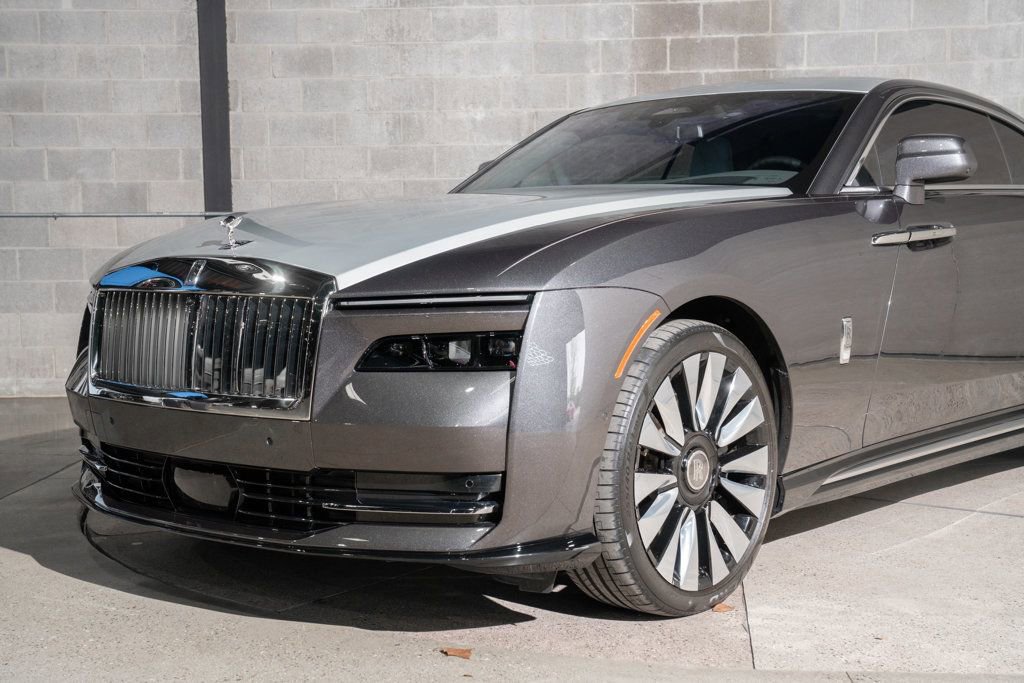 Used 2024 Rolls-Royce Spectre w/ Spectre Launch Package AWD/4WD image 40