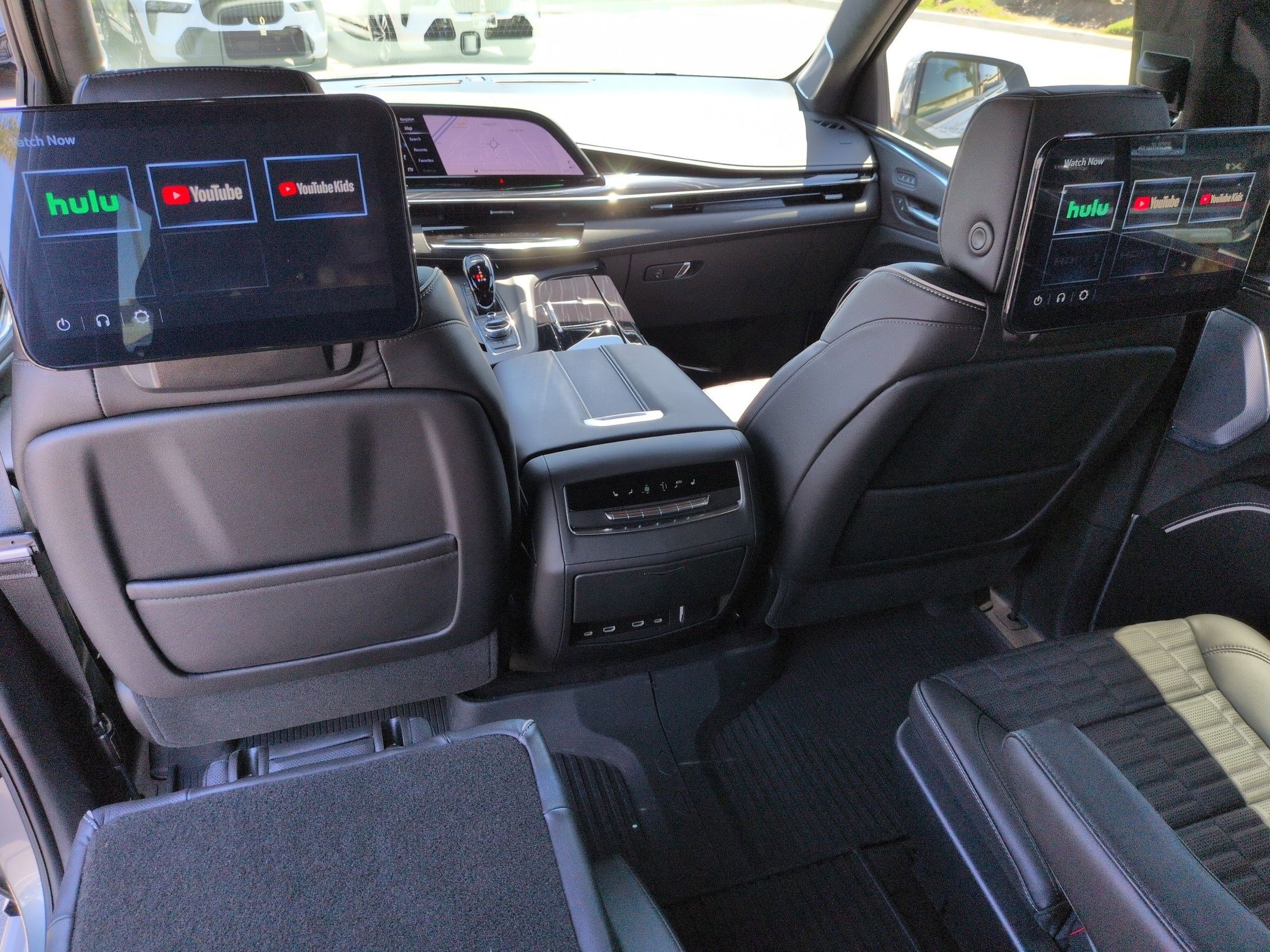 Used 2023 Cadillac Escalade V w/ LPO, ONYX Package AWD/4WD image 29