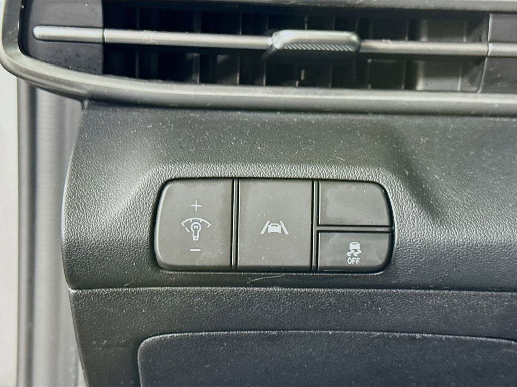 Used 2021 Hyundai Elantra SEL image 17